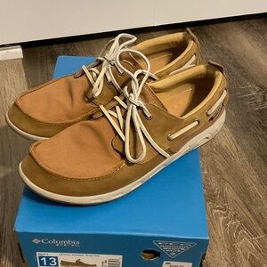 Columbia Men's Tan and White Boat Shoes